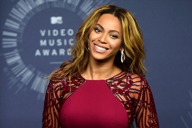 Детские фото Бейонсе впервые появились в сети