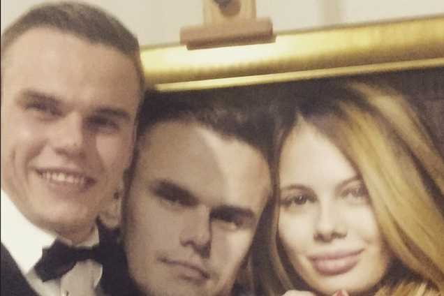 Жена голкипера 'Динамо' записала романтичный видеоклип