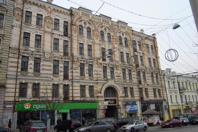 Ставицкий переоформляет дома на кипрский оффшор: видео обысков и фото апартаментов