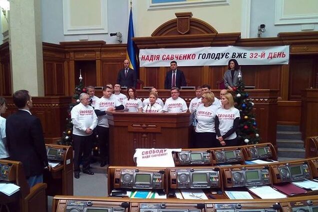 Рада призвала Путина, Меркель, Олланда и ПАСЕ освободить Савченко