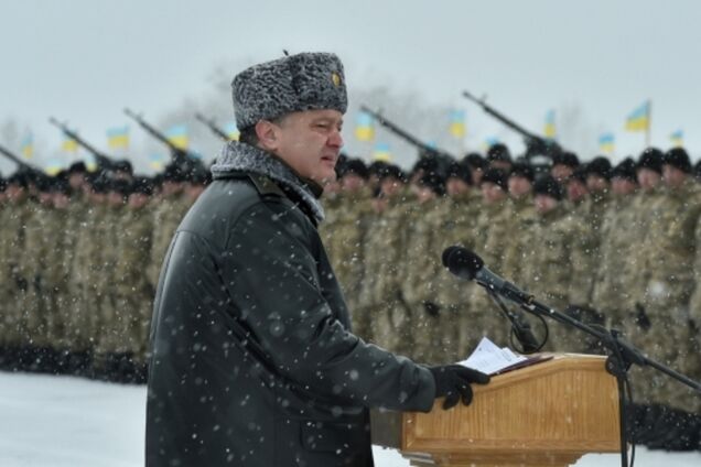 Порошенко подписал указ о мобилизации: будет три очереди