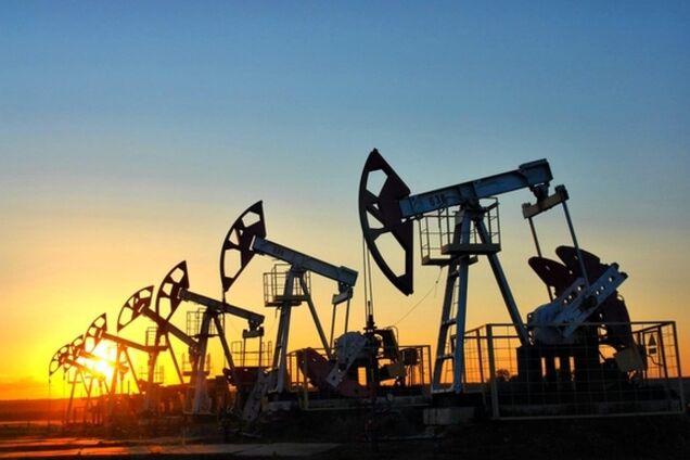 Россия потеряет 3 триллиона рублей из-за падения цен на нефть