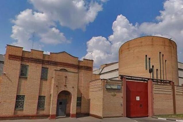 В Москве полицейские задержали слушающих гимн Украины активистов