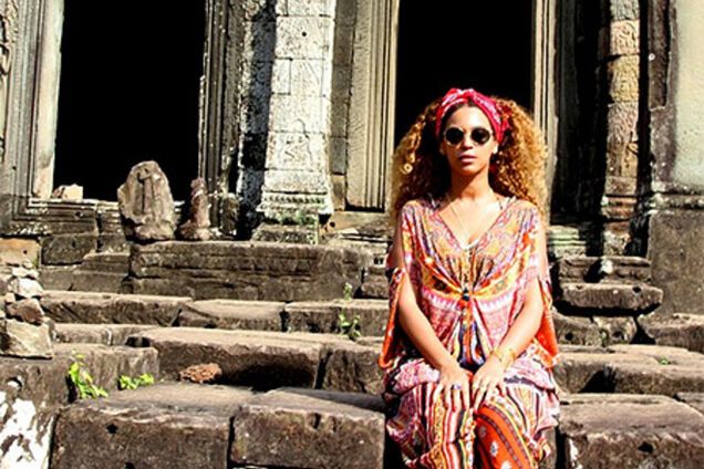 Бейонсе отдохнула с семьей в экзотической Камбодже