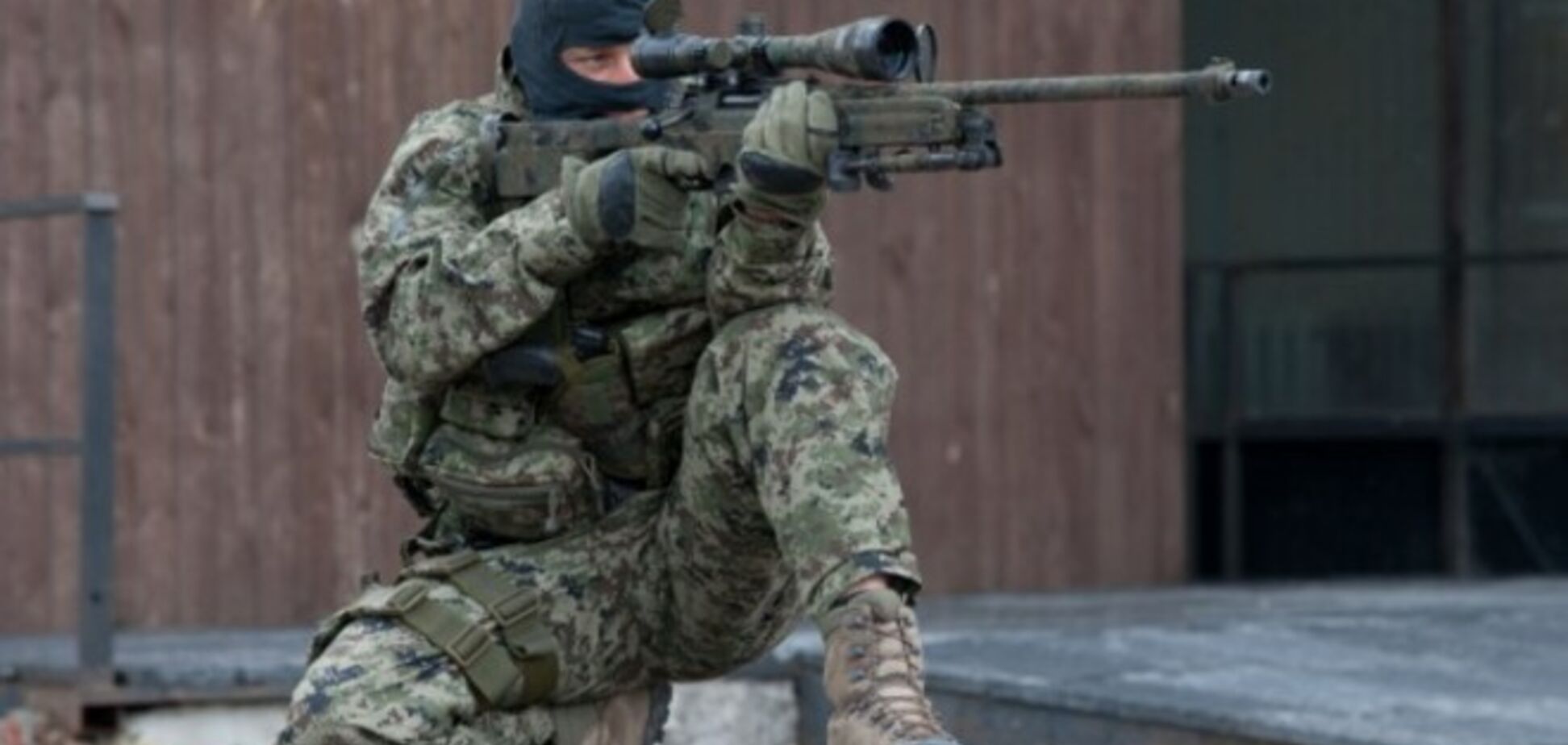 У райцентрі на Луганщині снайпер застрелив міліціонера