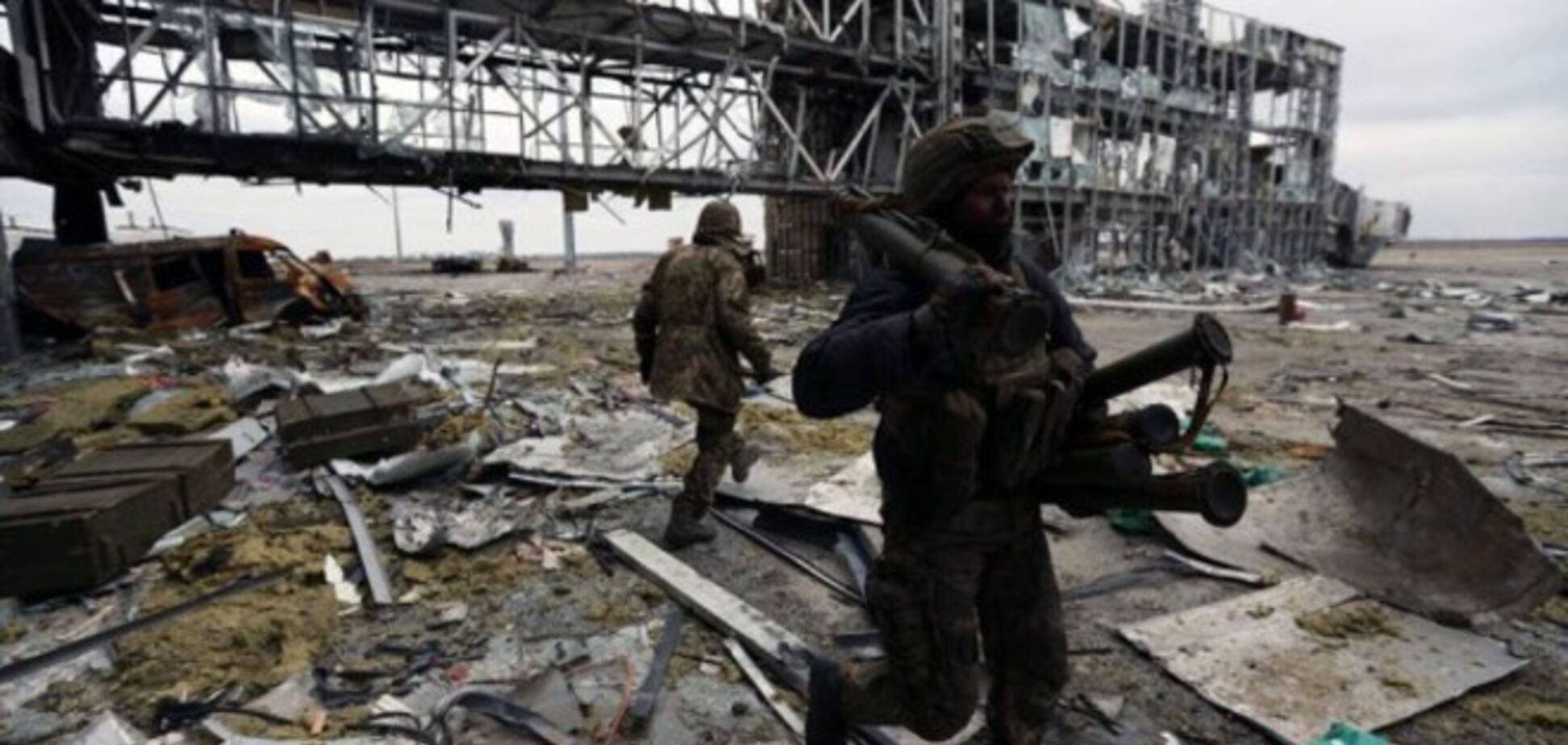 Боевики атакуют донецкий аэропорт, 'киборги' держатся и отступать не планируют - штаб АТО