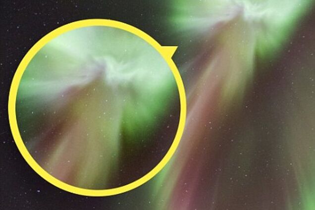 Образ Иисуса Христа проявился в северном сиянии над Исландией