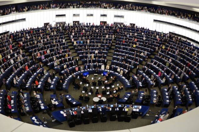 Європарламент підтримав надання військової допомоги Україні й посилення санкцій проти Росії