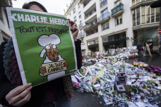 Торговцам угрожают за продажу Charlie Hebdo с новыми карикатурами на пророка Мухаммеда