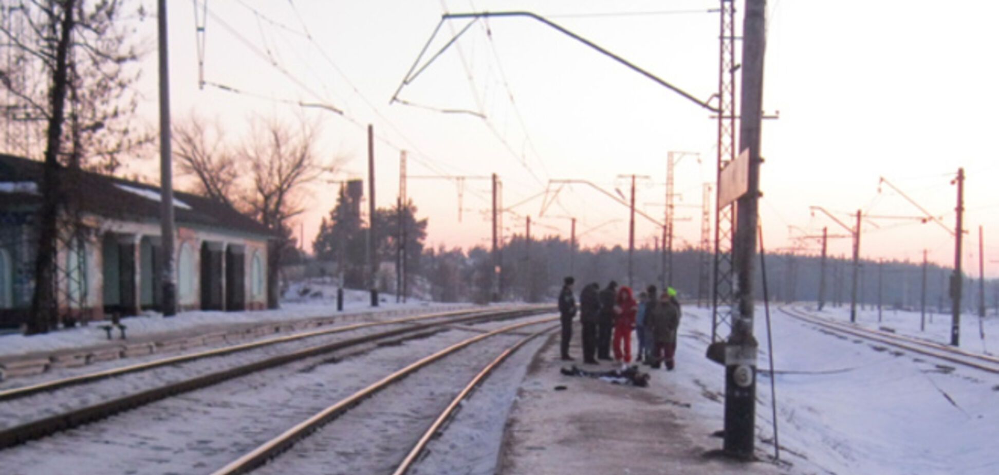 На Харківщині потяг на смерть збив підлітка в навушниках: фото з місця подій