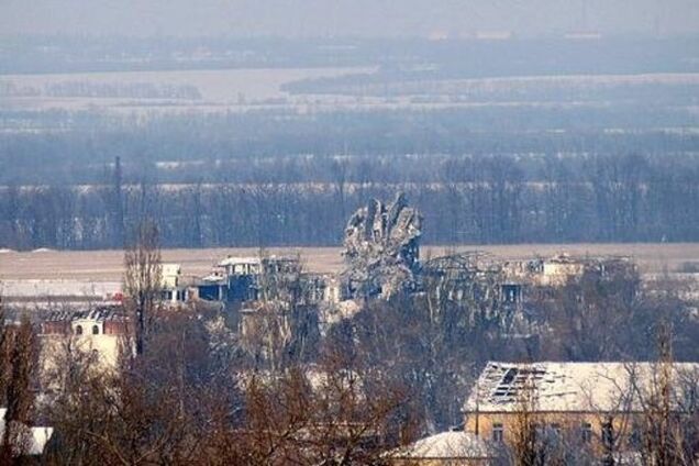 'Киборг' о боях в донецком аэропорту: нас пытаются убить, мы пытаемся убить больше их