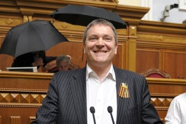 Экс-нардепы Левченко и Колесниченко объявлены в розыск