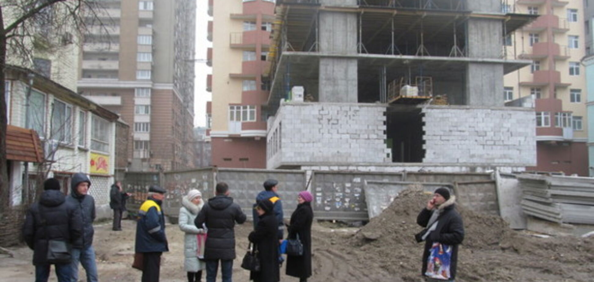 Архитектор рассказал как в Киеве наживаются на разрушении застроек