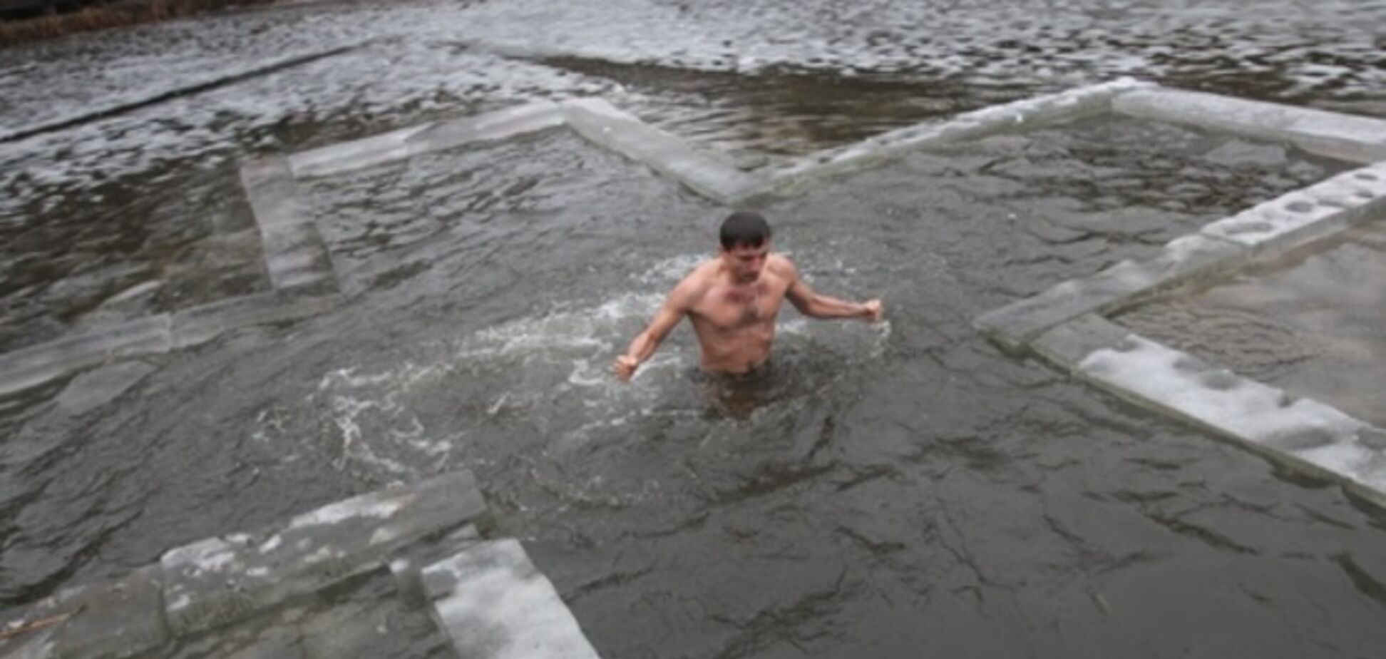 Кличко и киевские депутаты будут на Крещение моржевать