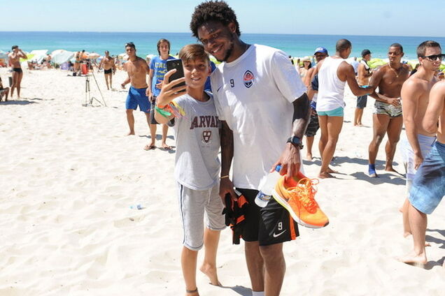 Рекордсмен 'Шахтера' не покинет Украину из-за войны