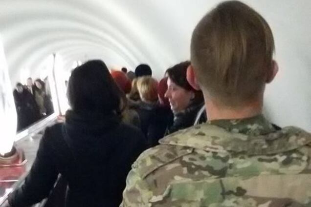 Депутат-казак Гаврилюк ездит в киевском метро: фотофакт