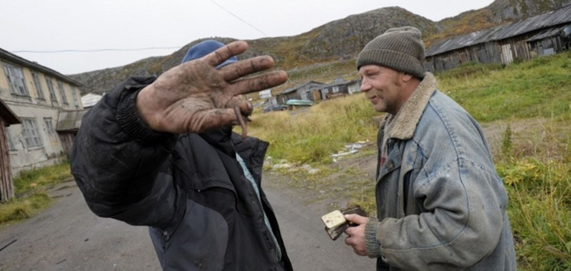 Где живет 'Левиафан': фото разрухи и безнадеги поселка Териберка у Баренцева моря