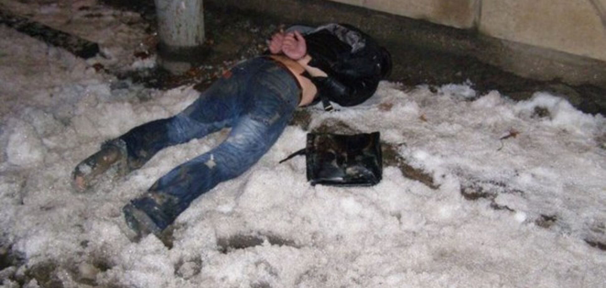 В Николаеве пьяный с гранатой угрожал взорвать всех: видео задержания