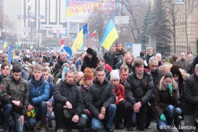 В Киеве прошли многотысячные акции против терроризма