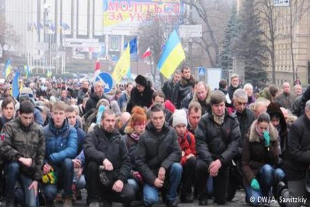 В Киеве прошли многотысячные акции против терроризма
