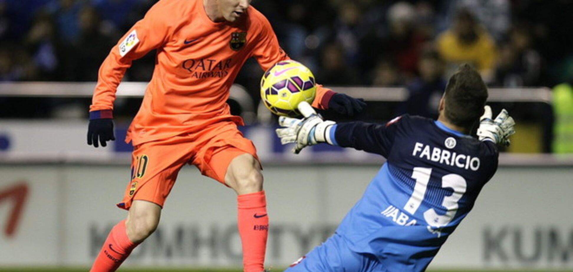 Месси в два раза обошел Роналду по хет-трикам