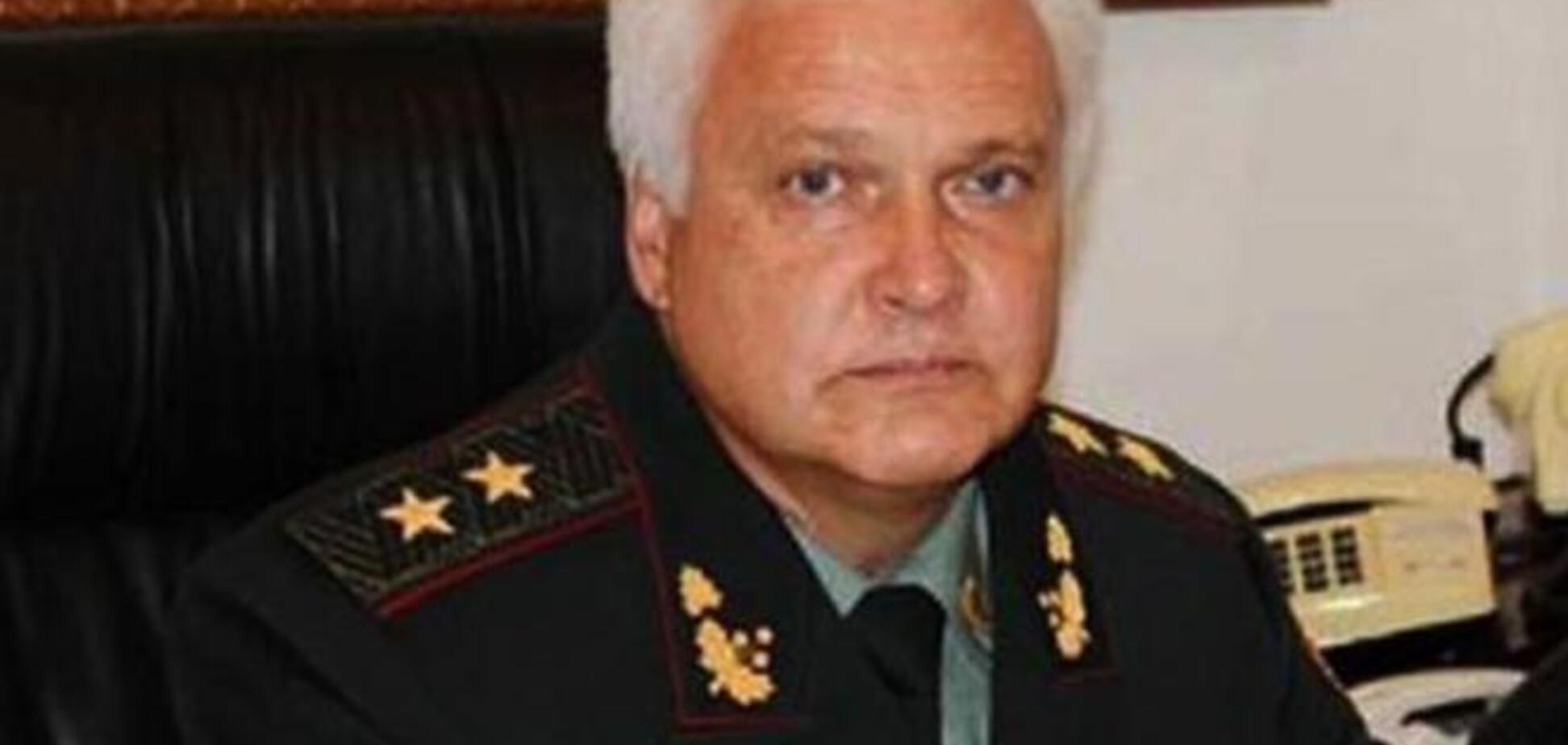Порошенко уволил с военной службы экс-советника Януковича