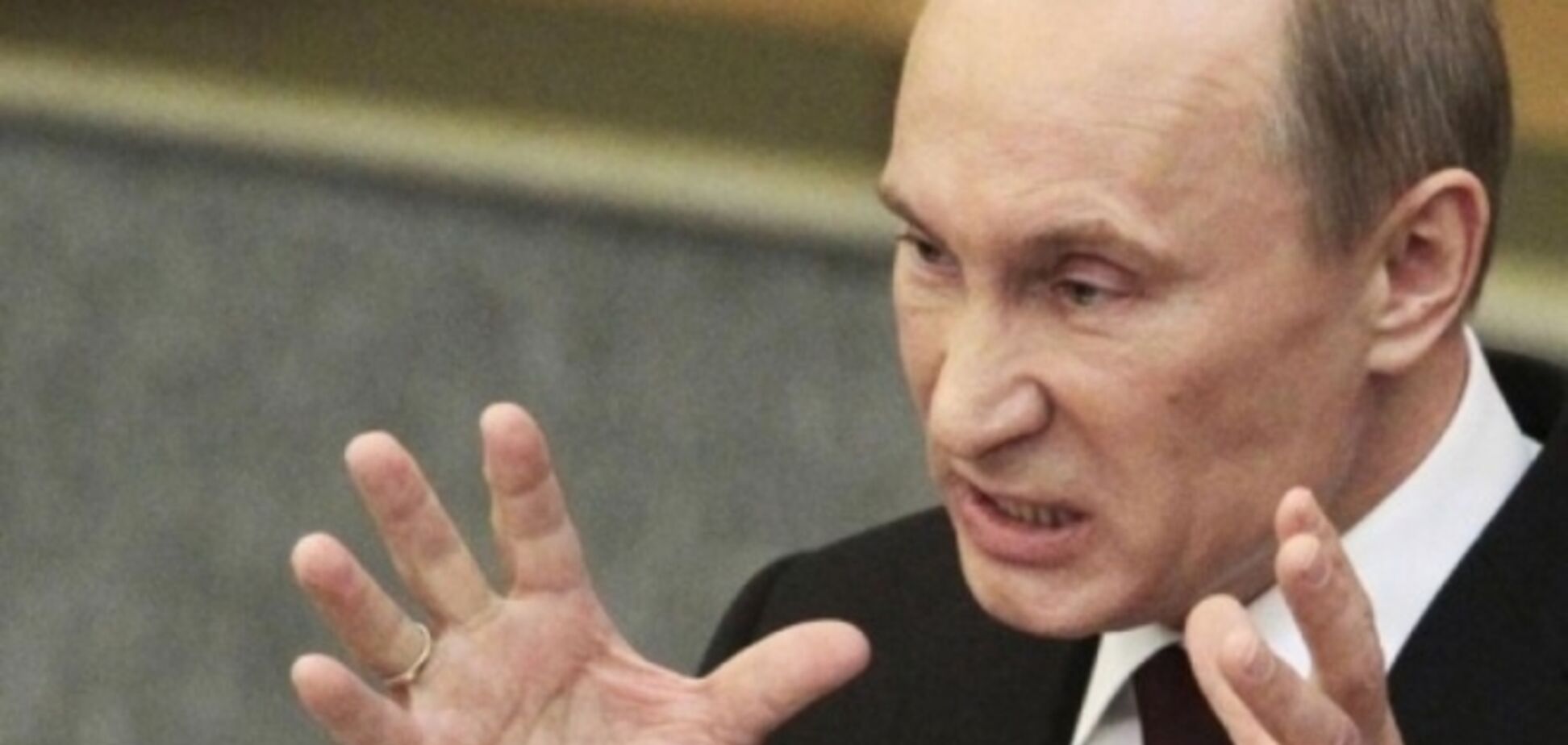 Путин колеблется между открытым вторжением в Украину и ее медленным удушением –политолог