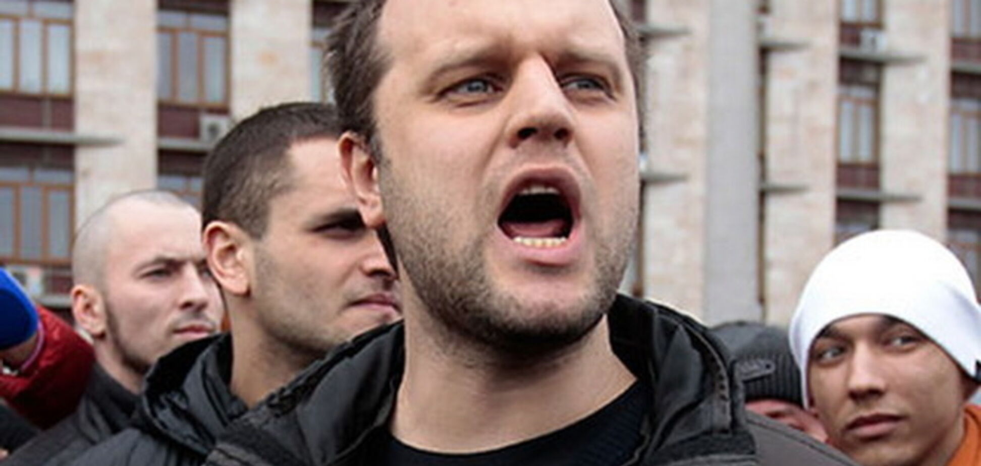 Боевики с чеченским акцентом устроили 'маски-шоу' в штабе Губарева и увезли его в неизвестном направлении