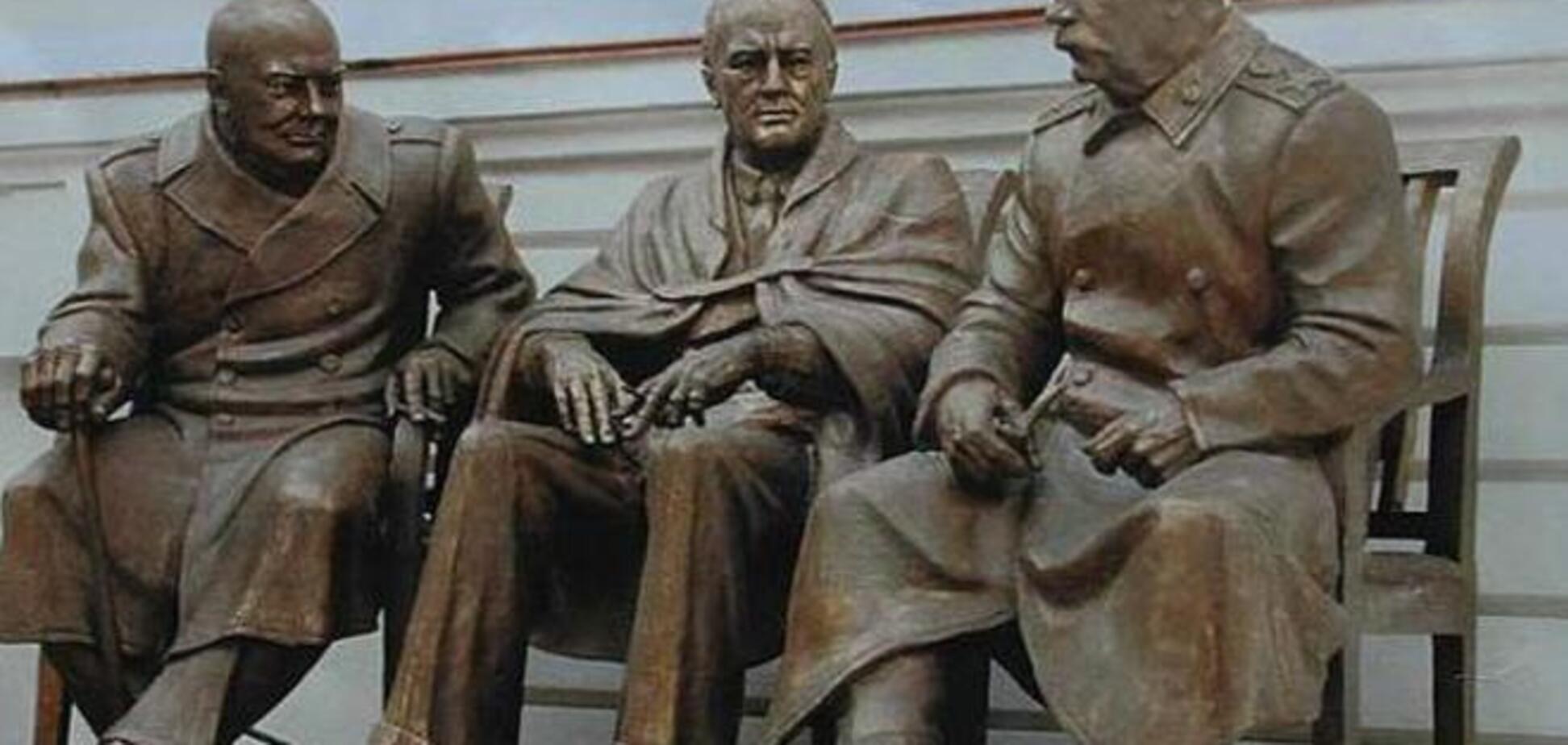 В оккупированном Крыму установят общий памятник Сталину, Рузвельту и Черчиллю