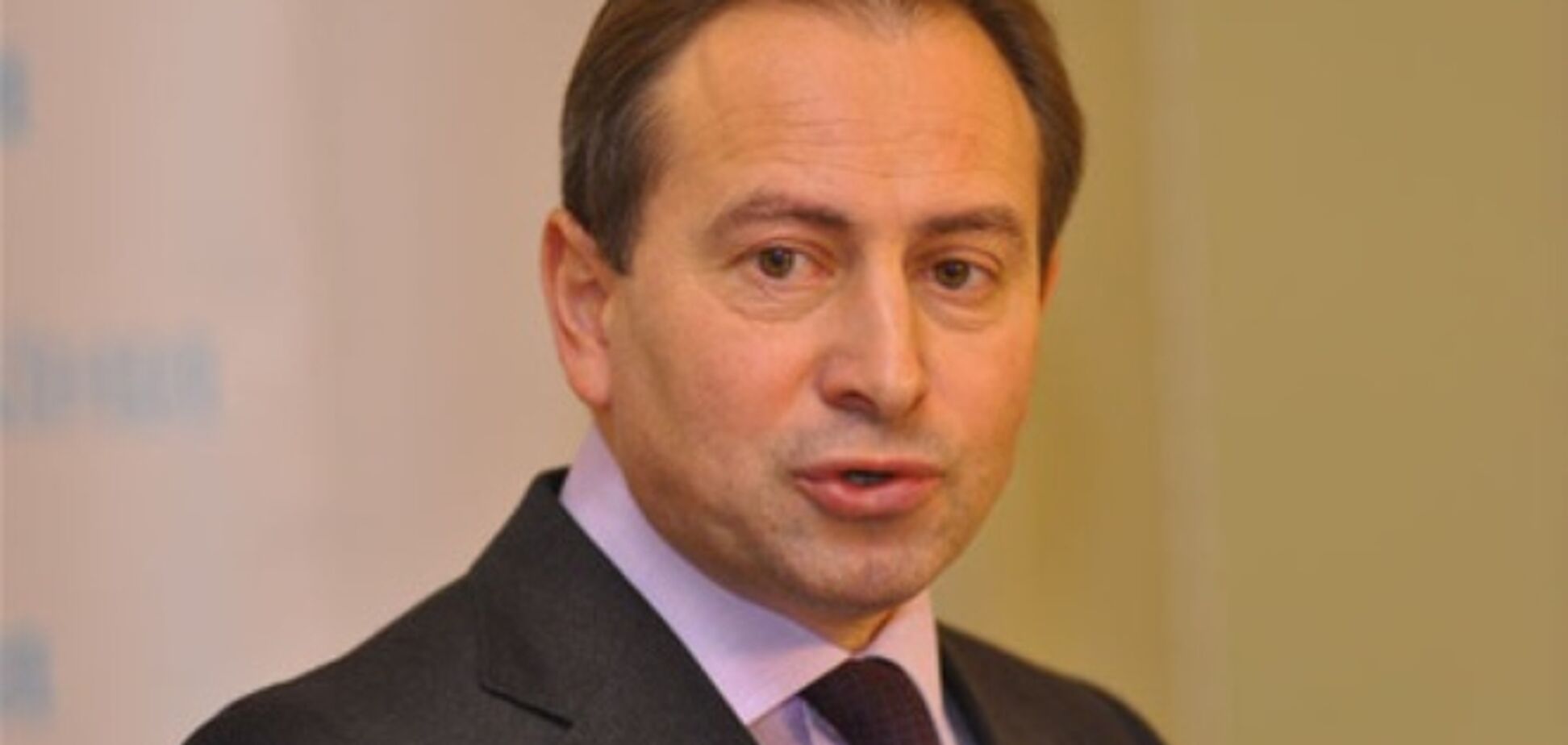 Томенко призвал Кабмин не спекулировать на теме войны