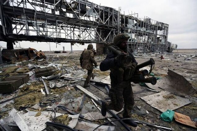 Ситуация в донецком аэропорту: отбита танковая атака террористов