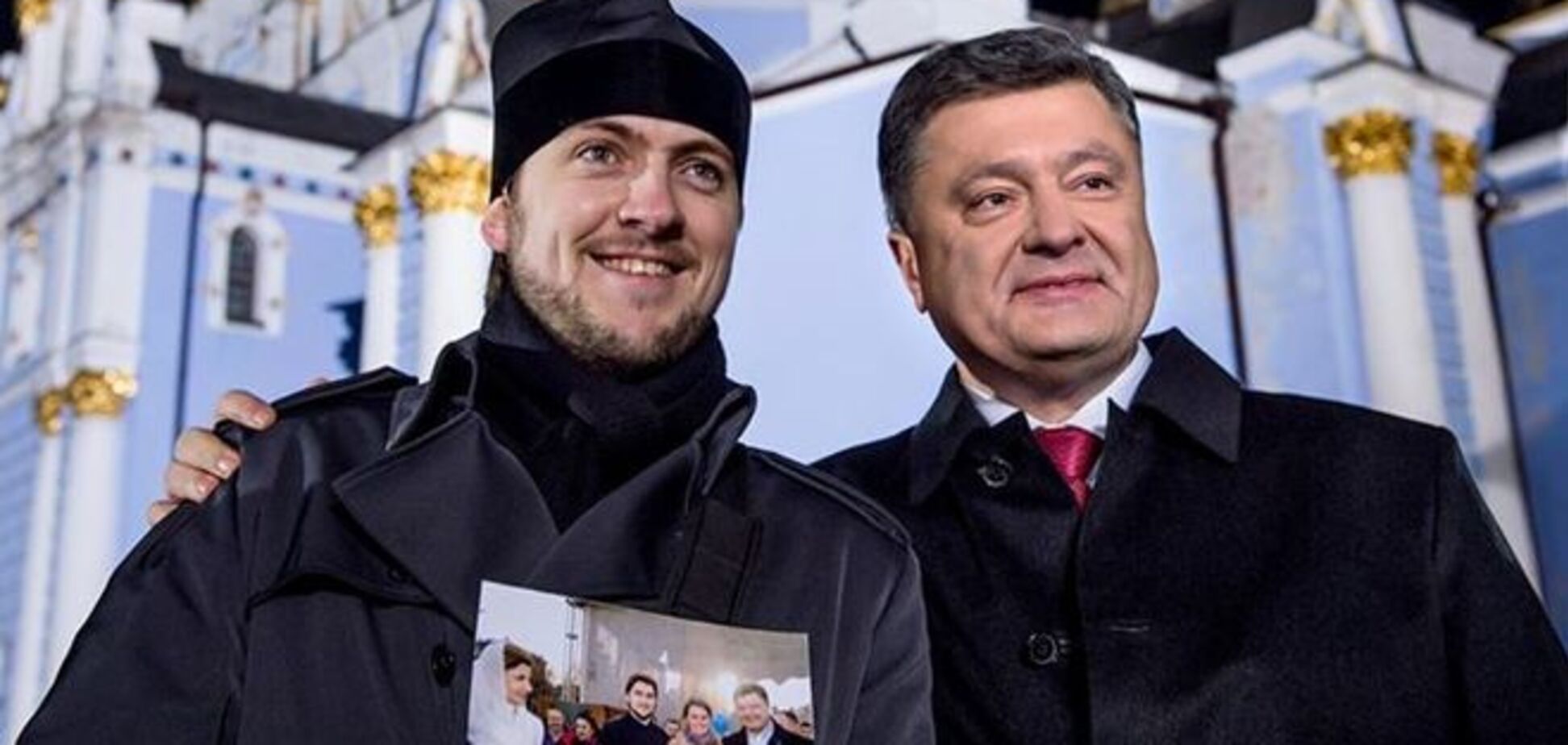 Порошенко даровал честь Михайловскому монастырю ежегодно извещать Украину о наступлении Нового года