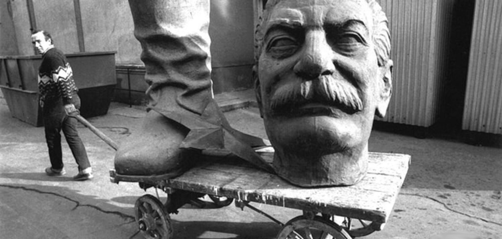 Каждый второй россиянин поддерживает деятельность Сталина