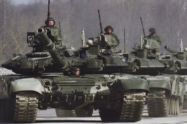 За прошедшие сутки границу с Украиной пересекли 800 российских военных