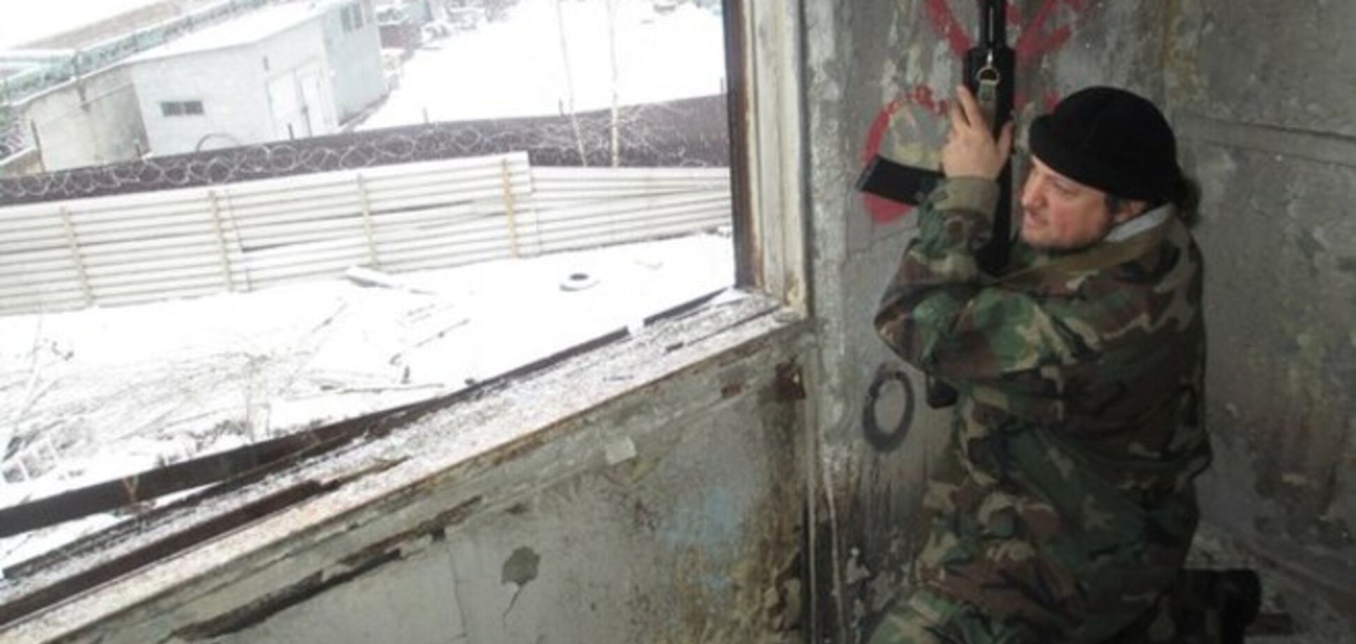 Иерей РПЦ из Петербурга с автоматом в руках воюет вместе с террористами на Донбассе: опубликованы фото