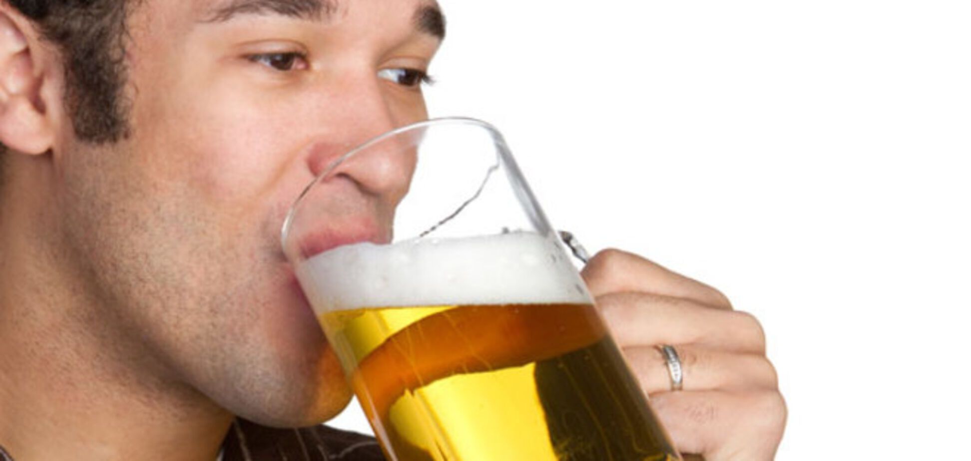 Ученые заявили, что мужчины молодеют от пива