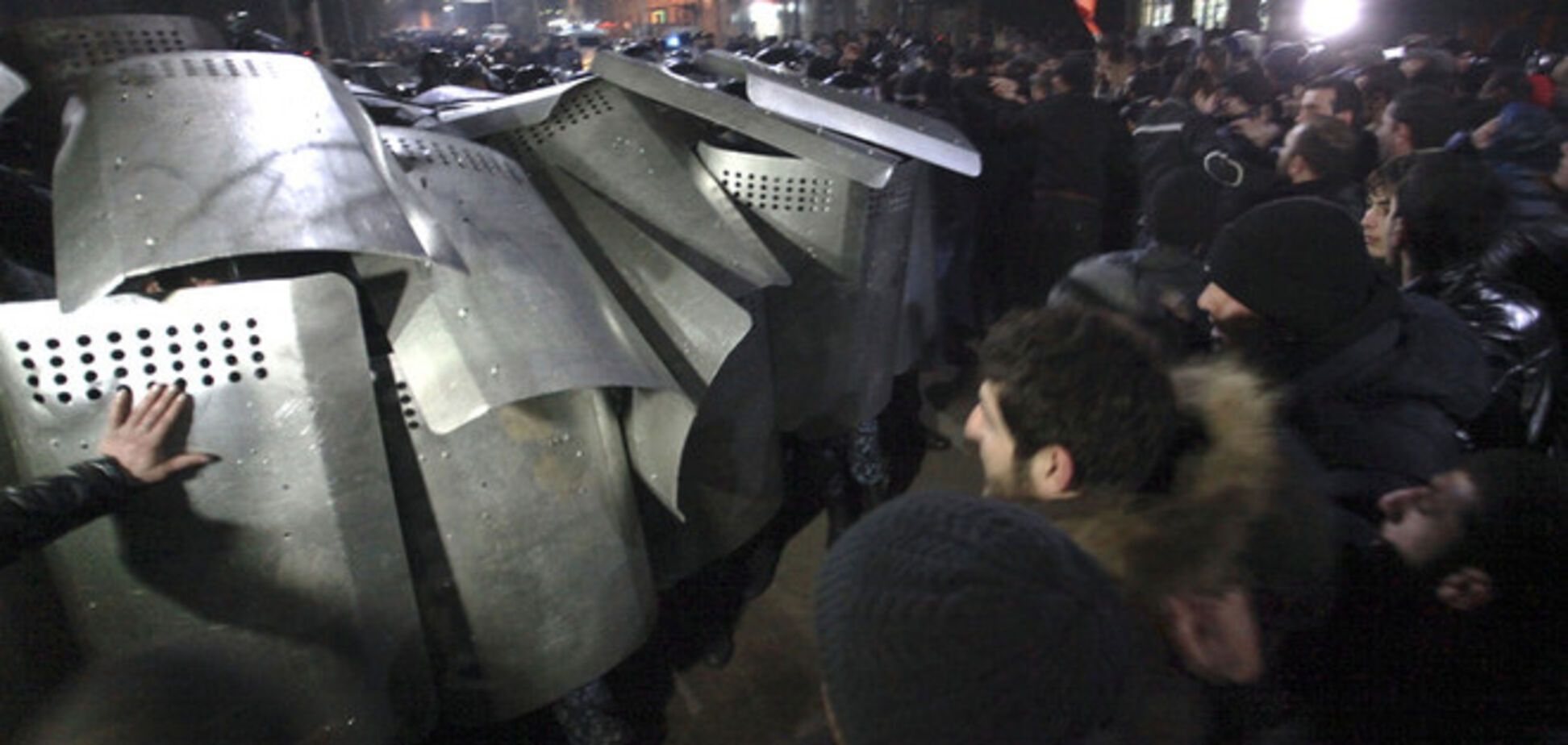 Протесты в Гюмри направлены против России - армянский волонтер