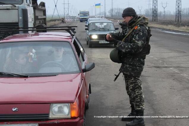 В зоне АТО начал действовать пропускной режим