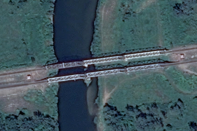 Боевики взорвали мост между Луганском и Станицей Луганской