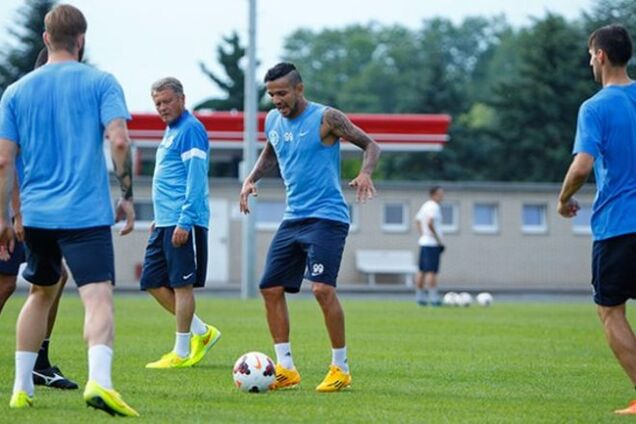 Днепр - Аль-Даффра - 1-0: смотреть видео матча