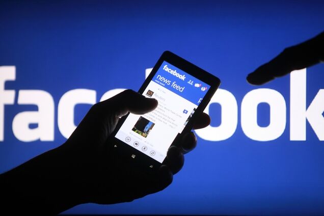 Facebook начал бороться с 'фейками' в новостной ленте