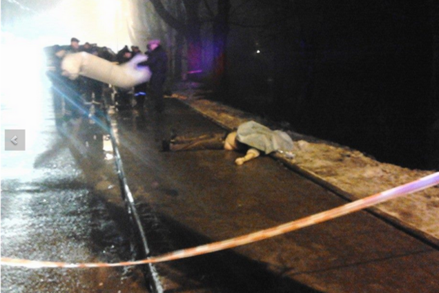 Во Львове убили бизнесмена: тело выбросили из машины на улице. Опубликованы фото