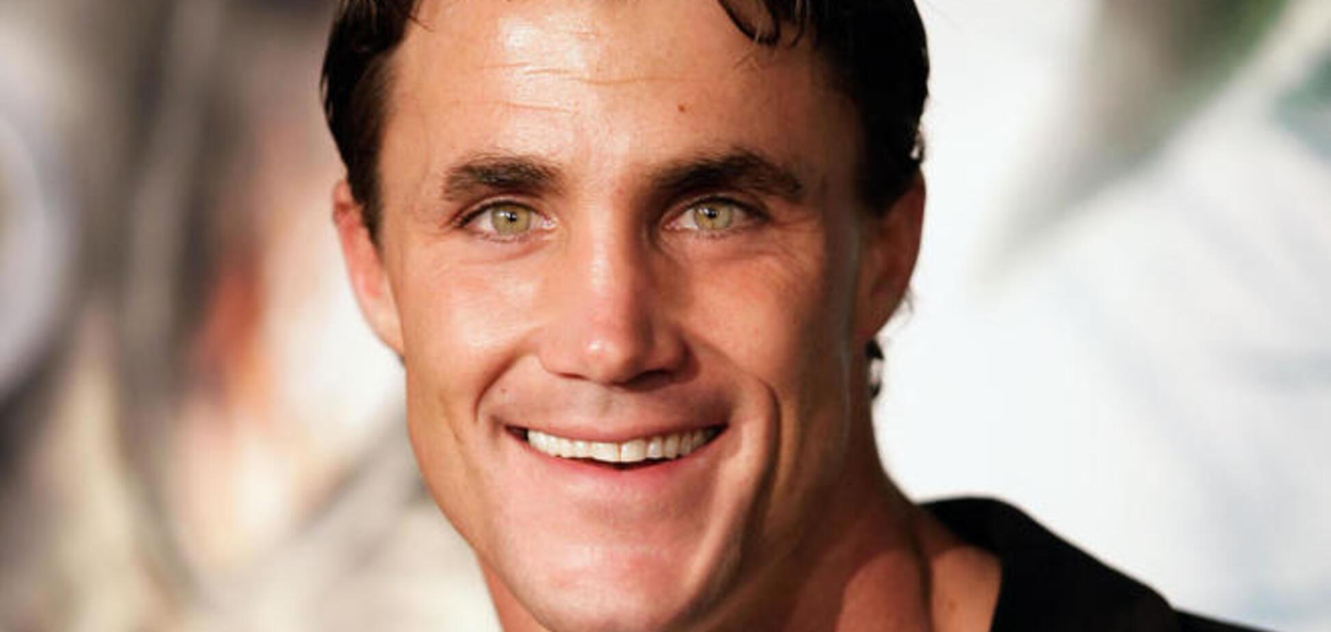 Американский фитнес-тренер и актер погиб при бегстве от поезда