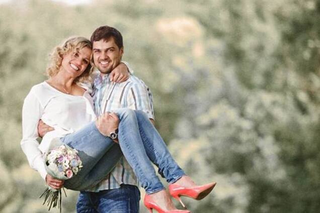 Холостяк Константин Евтушенко и его жена впервые показали новорожденного сына