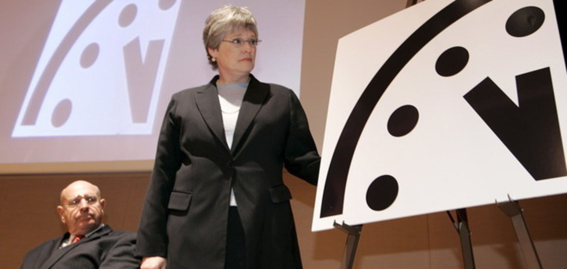 Вчені змінили час на 'годиннику судного дня' ближче до 'ядерної півночі'
