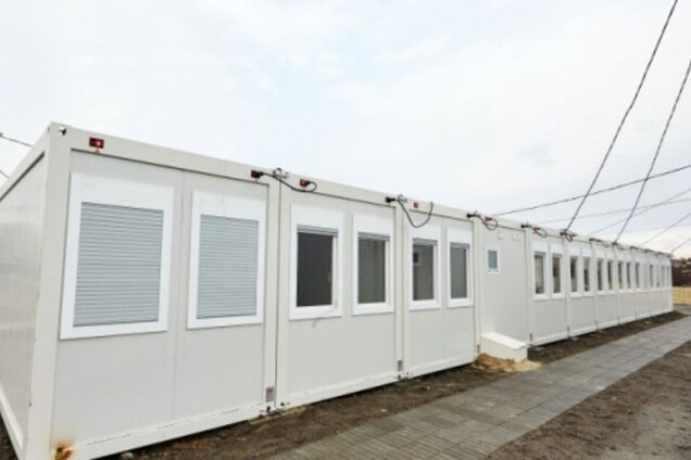 В Харькове беженцы заселились в первый транзитный городок Украины