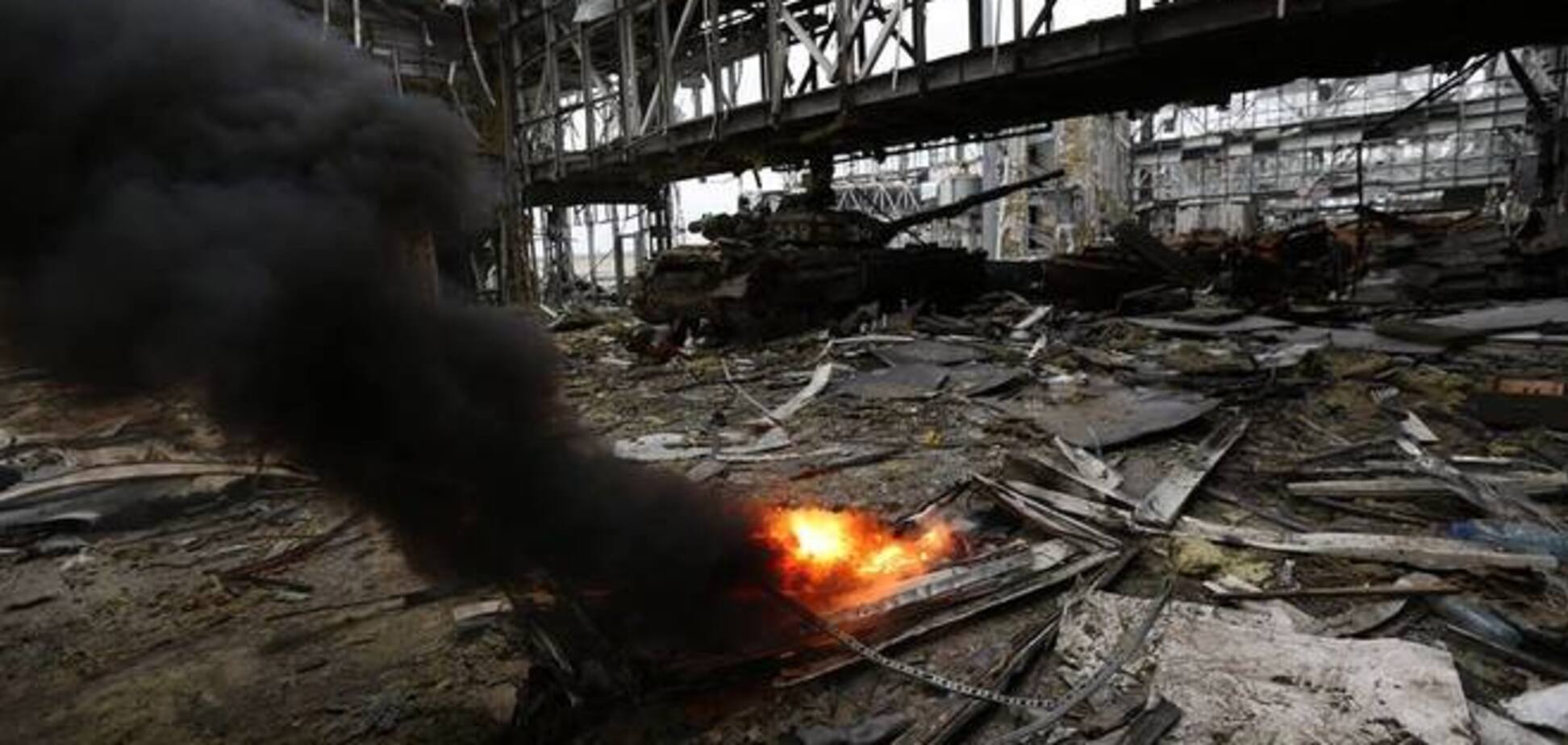 Донецкий аэропорт должны были взорвать наши, а не боевики!