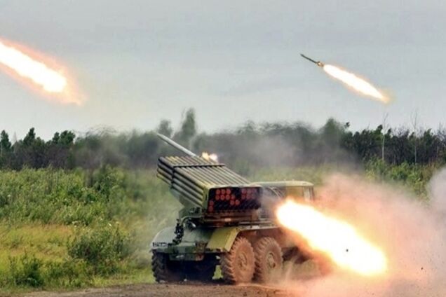 Бойовики випустили 40 снарядів на житлові квартали Золотого, 'Градами' накрили Попасну