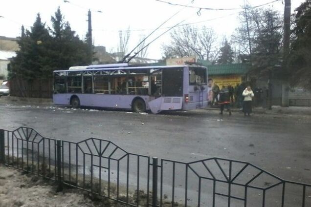 В Донецке обстреляна остановка и троллейбус: есть погибшие и раненые