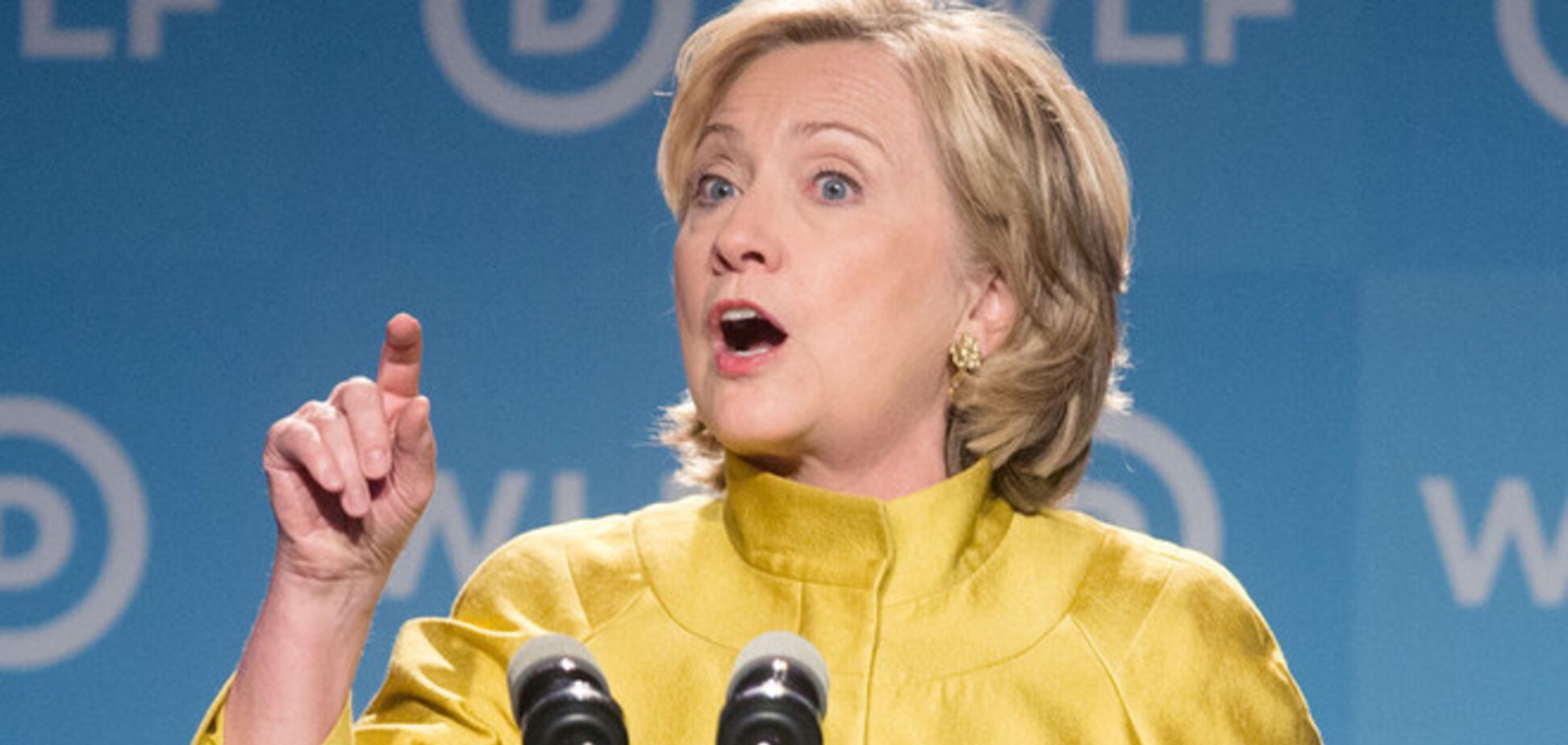 Хиллари Клинтон выступает за военную помощь США Украине